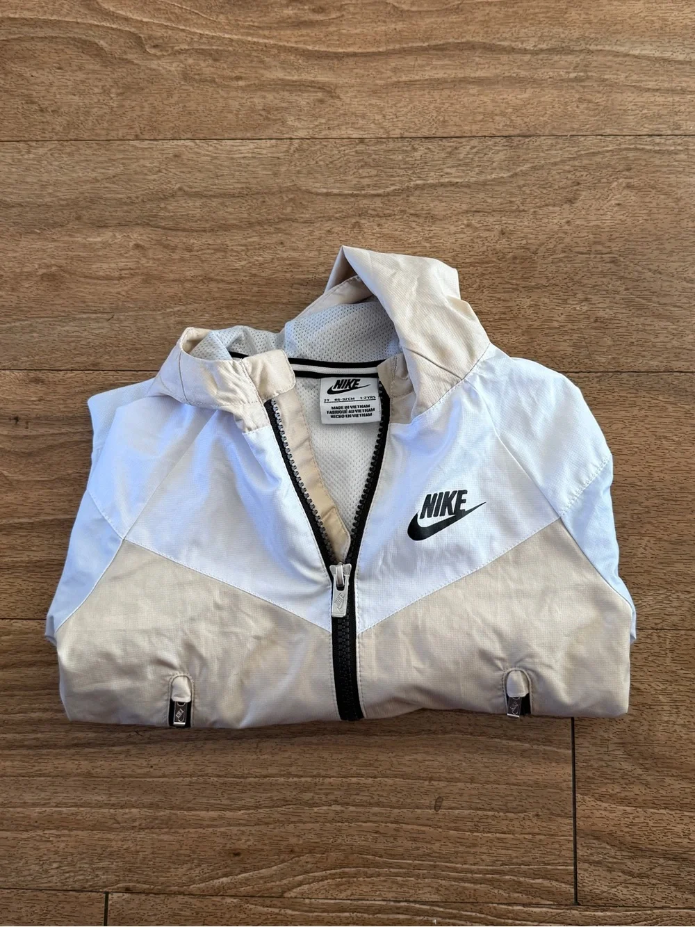 Nike White & Beige Lightweight Hooded Jacket with Black Logo